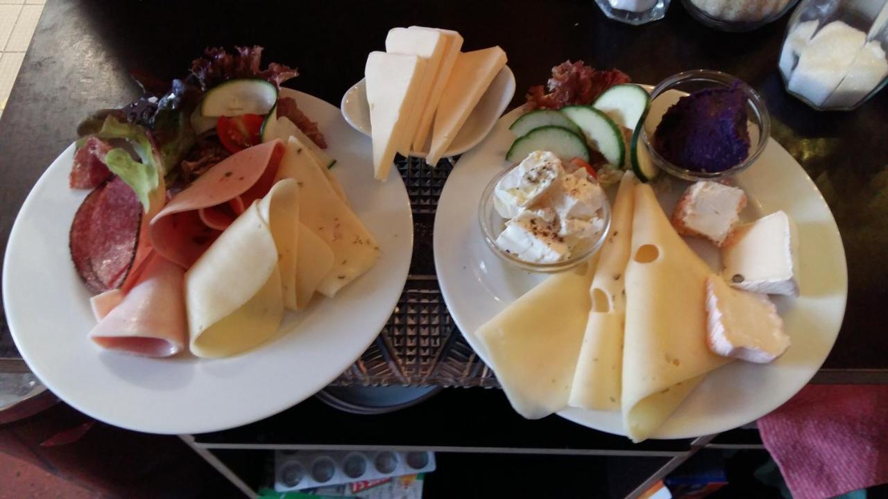 فيردر Hotel Am Markt المظهر الخارجي الصورة
